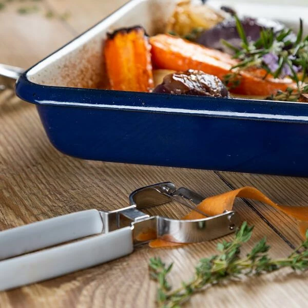 Tala Originals Enamelled Indigo & Ivory Roaster 33.5x33.5x5cm Tala Originals Enamelled Indigo & Ivory Roaster 33.5x33.5x5cm -Tiffany & Co. Shop 10B14159 Tala Originals Enamelled Roaster Indigo And Ivory 1