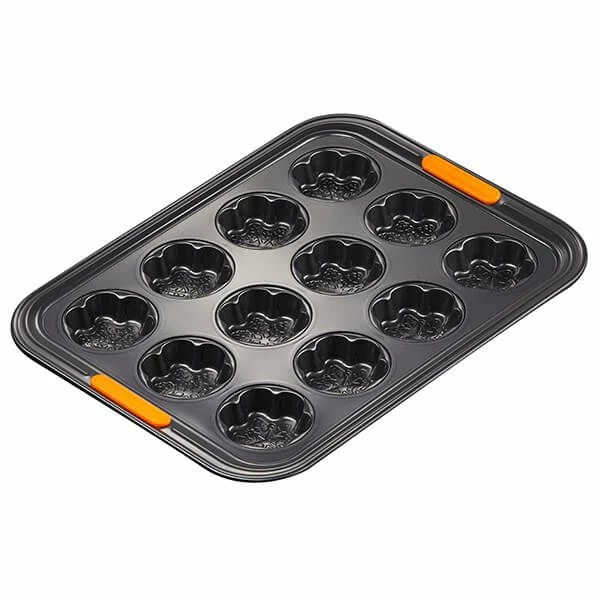 Le Creuset Bakeware 12 Cup Snowflake Tray Le Creuset Bakeware 12 Cup Snowflake Tray -Tiffany & Co. Shop 46016000010000 Le Creuset Bakeware 12 Cup Snowflake Tray 1