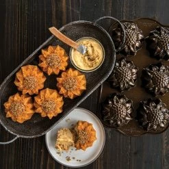 Nordic Ware Bronze Sunflower Cakelet Pan -Tiffany & Co. Shop 56448 Nordic Ware Bronze Sunflower Cakelet Pan 3