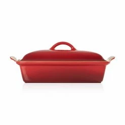 Le Creuset Cerise Stoneware 33cm Heritage Rectangular Dish With Lid -Tiffany & Co. Shop 91001533060000 Le Creuset Cerise Heritage 33cm Rectangular Dish With Lid 2