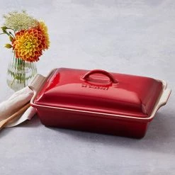 Le Creuset Cerise Stoneware 33cm Heritage Rectangular Dish With Lid -Tiffany & Co. Shop 91001533060000 Le Creuset Cerise Heritage 33cm Rectangular Dish With Lid 5