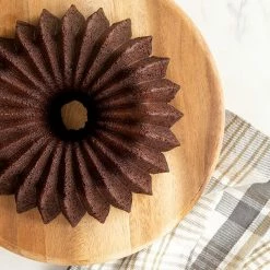 Nordic Ware Gold 5 Cup Brilliance Bundt Pan 7 Nordic Ware Gold 5 Cup Brilliance Bundt Pan -Tiffany & Co. Shop 93277 Nordic Ware Gold 5 Cup Brilliance Bundt Pan 5
