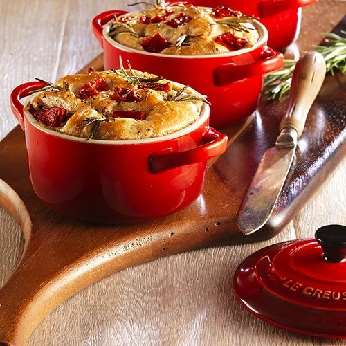 Le Creuset Volcanic Stoneware Petite Round Casserole Le Creuset Volcanic Stoneware Petite Round Casserole -Tiffany & Co. Shop 99100500009 LC Petite Casserole Volcanic 2 New